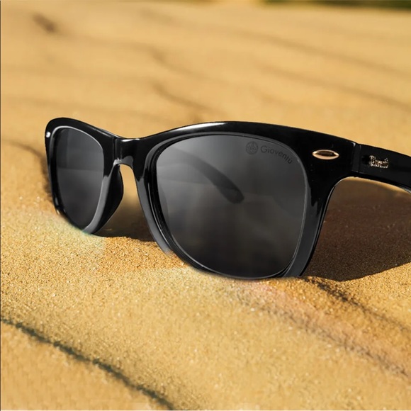 Gioventù Luxury Polarized Black Out Sunglasses - Picture 4 of 4